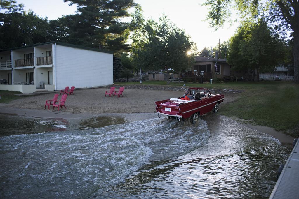 Delton Oaks Motel Lake Delton